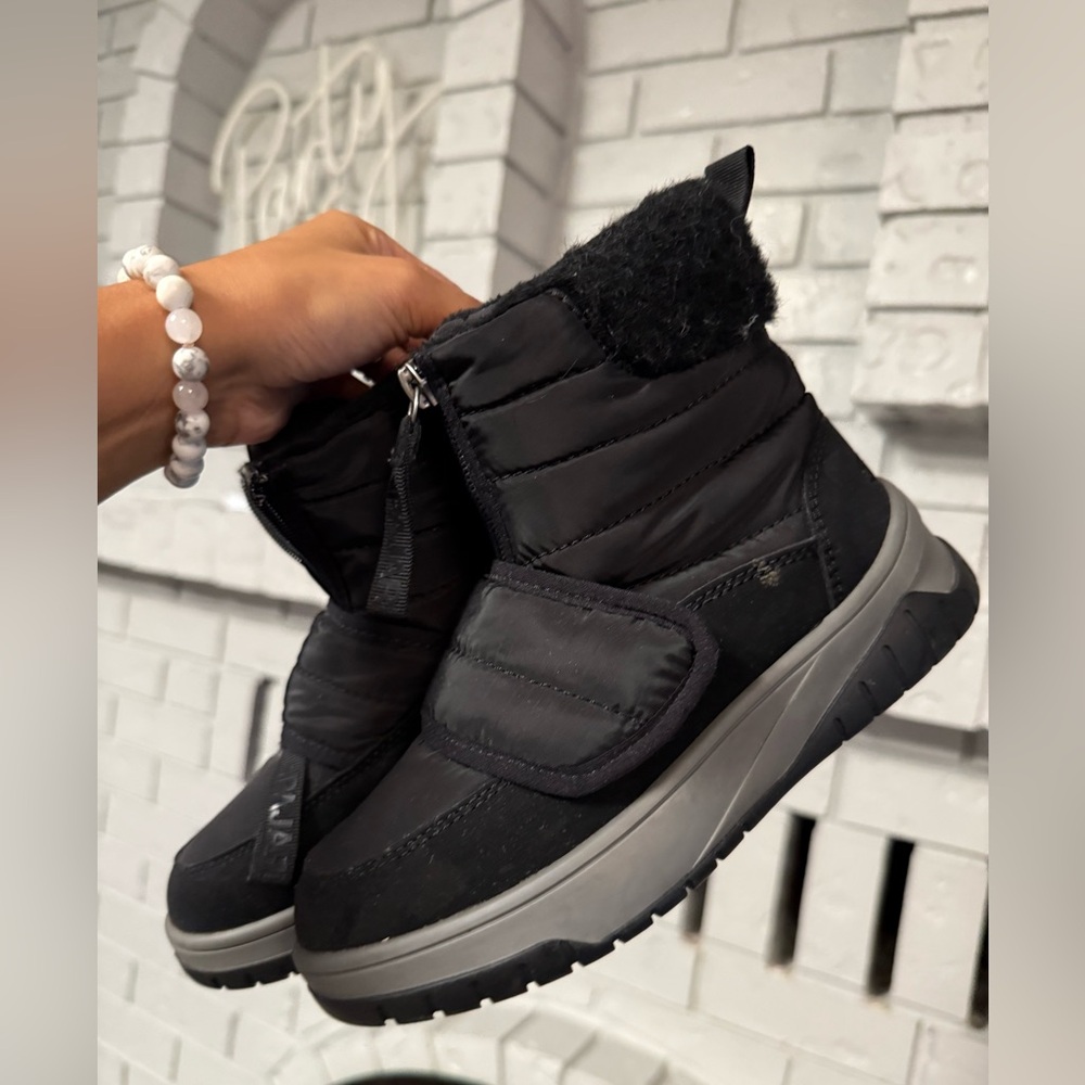 Kids PAJAR Winter BOOTS (waterproof) NEW - Size 1